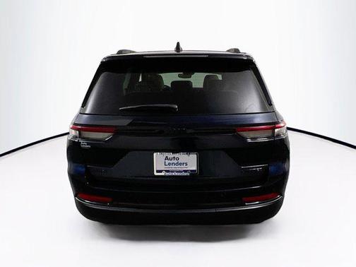 Midnight Sky 2023 Jeep Grand Cherokee Limited