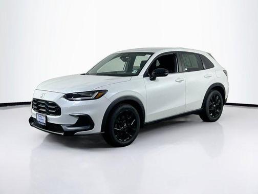Platinum White Pearl 2023 Honda HR-V AWD Sport