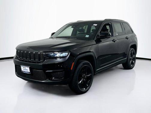 2022 Jeep Grand Cherokee Altitude