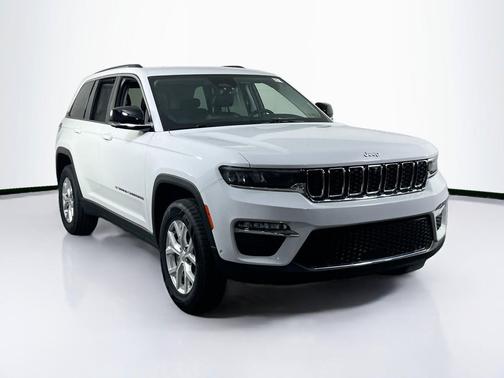 Bright White Clearcoat 2023 Jeep Grand Cherokee Limited