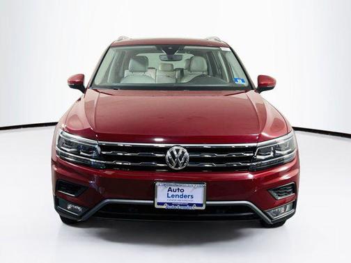 Cardinal Red Metallic 2018 Volkswagen Tiguan 2.0T SEL