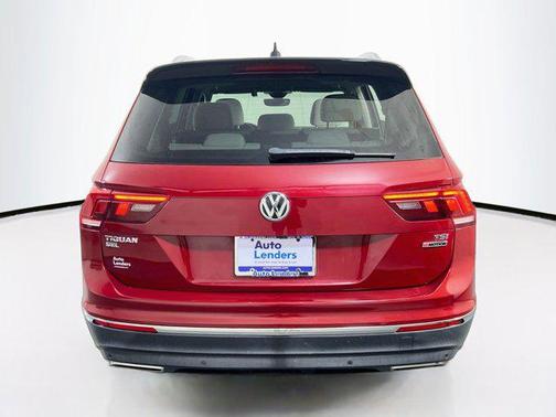 Cardinal Red Metallic 2018 Volkswagen Tiguan 2.0T SEL