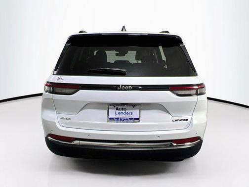 Bright White Clearcoat 2023 Jeep Grand Cherokee Limited