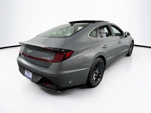 2022 Hyundai SONATA Limited