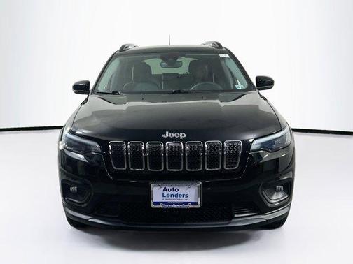 Diamond Black Crystal Pearlcoat 2022 Jeep Cherokee Latitude Lux