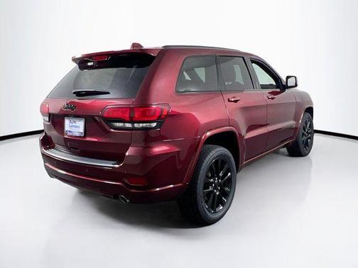 2022 Jeep Grand Cherokee Laredo