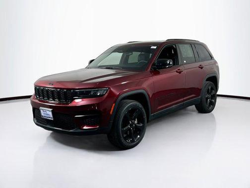 Velvet Red Pearlcoat 2023 Jeep Grand Cherokee Altitude