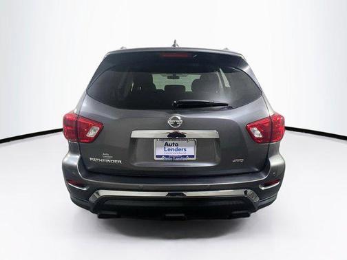 2019 Nissan Pathfinder S