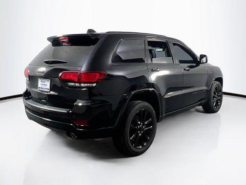 2022 Jeep Grand Cherokee Laredo