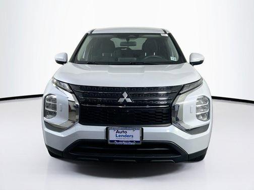 Alloy Silver Metallic 2022 Mitsubishi Outlander ES 2.5 S-AWC