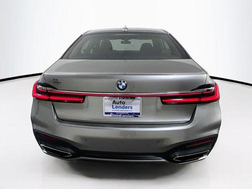 2022 BMW 750 i xDrive