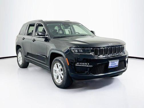 Diamond Black Crystal Pearlcoat 2023 Jeep Grand Cherokee Limited