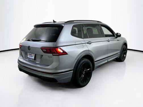 2023 Volkswagen Tiguan 2.0T SE R-Line Black 4MOTION