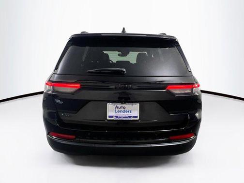 2022 Jeep Grand Cherokee Altitude
