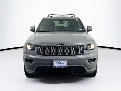 2022 Jeep Grand Cherokee Laredo