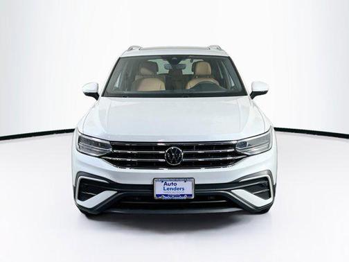 Opal White Pearl 2023 Volkswagen Tiguan 2.0T SE 4MOTION