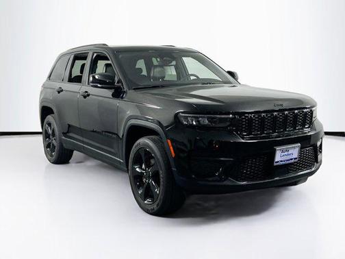 Diamond Black Crystal Pearlcoat 2023 Jeep Grand Cherokee Altitude