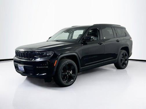 Diamond Black Crystal Pearlcoat 2023 Jeep Grand Cherokee L Limited