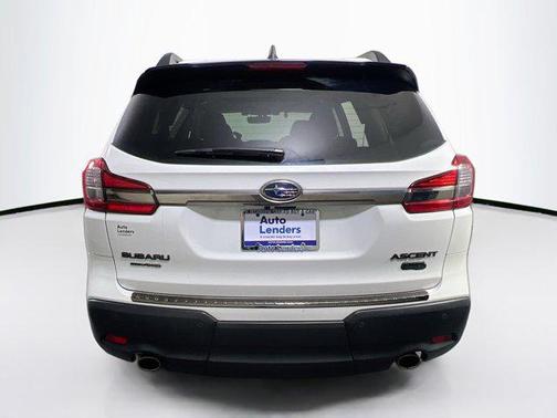 Crystal White Pearl 2022 Subaru Ascent Onyx Edition 7-Passenger