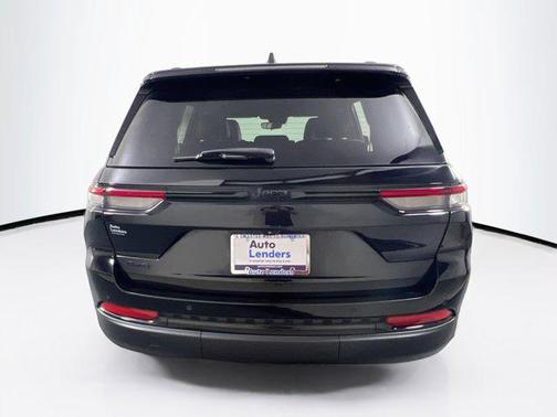 2022 Jeep Grand Cherokee Altitude