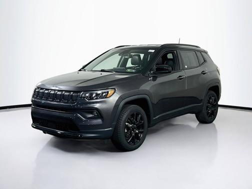 Granite Crystal Metallic Clearcoat 2022 Jeep Compass Latitude