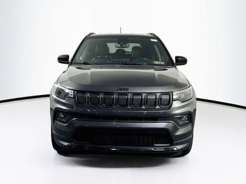 Granite Crystal Metallic Clearcoat 2022 Jeep Compass Latitude