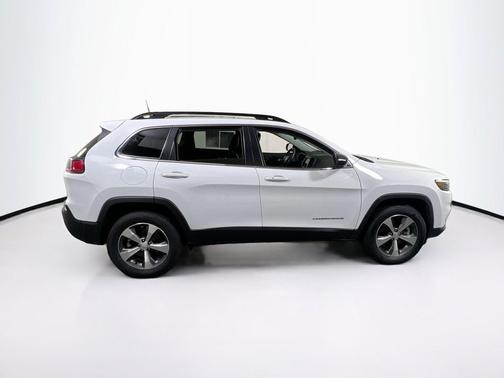 Bright White Clearcoat 2022 Jeep Cherokee Limited