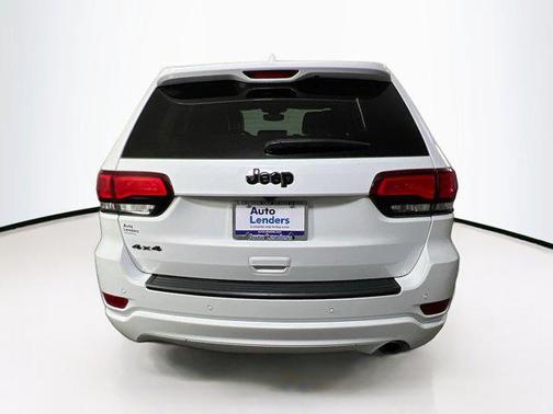 2022 Jeep Grand Cherokee Laredo