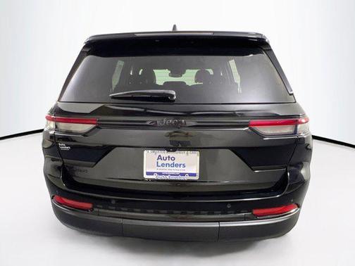 2022 Jeep Grand Cherokee Altitude