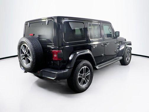 2023 Jeep Wrangler 4-Door Sahara 4x4
