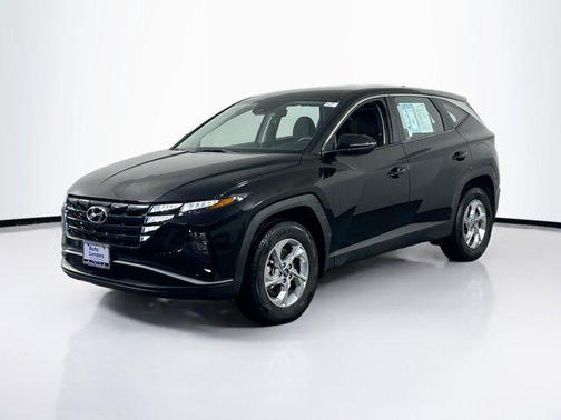 2022 Hyundai TUCSON SE