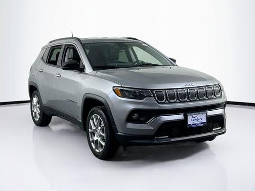 Billet Silver Metallic Clearcoat 2022 Jeep Compass Latitude Lux