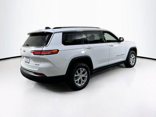 Bright White Clearcoat 2023 Jeep Grand Cherokee L Limited
