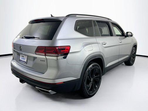 2023 Volkswagen Atlas 3.6L SE w/Technology