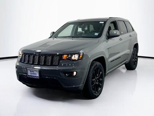 2022 Jeep Grand Cherokee Laredo