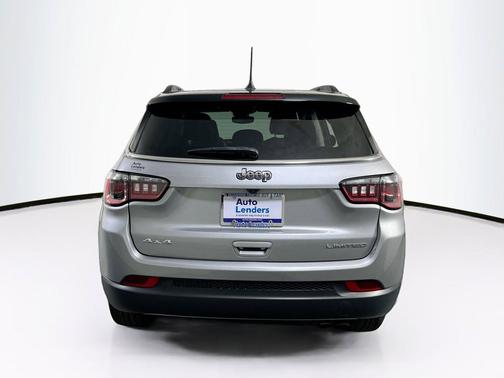 Billet Silver Metallic Clearcoat 2022 Jeep Compass Limited