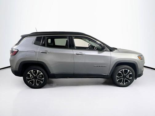 Billet Silver Metallic Clearcoat 2022 Jeep Compass Limited