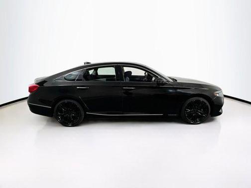 2022 Honda Accord Touring 2.0T