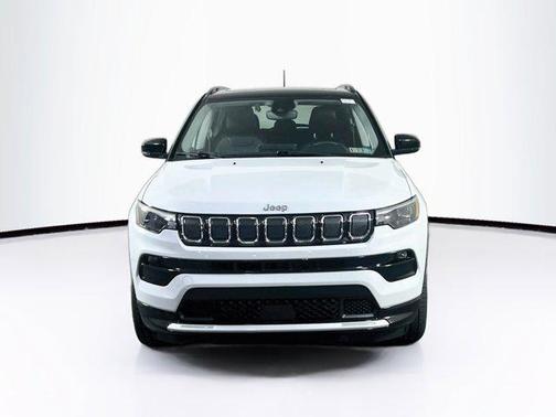 Bright White Clearcoat 2022 Jeep Compass Limited