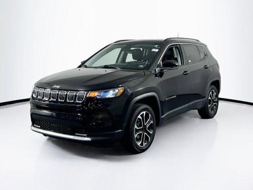 Diamond Black Crystal Pearlcoat 2022 Jeep Compass Limited