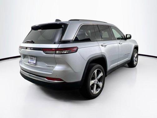 2022 Jeep Grand Cherokee Limited X