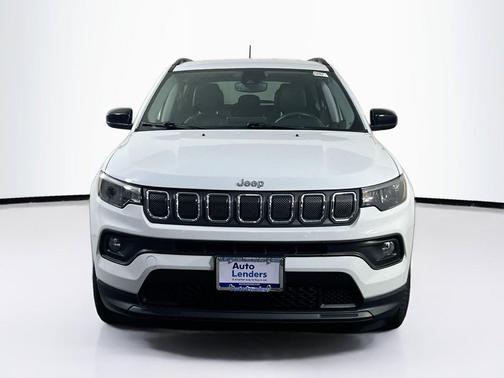Bright White Clearcoat 2022 Jeep Compass Latitude