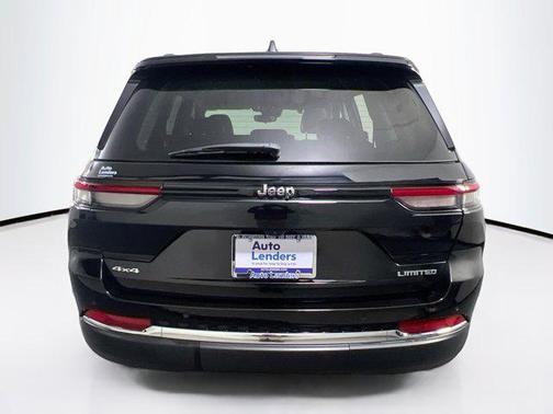 Diamond Black Crystal Pearlcoat 2023 Jeep Grand Cherokee Limited