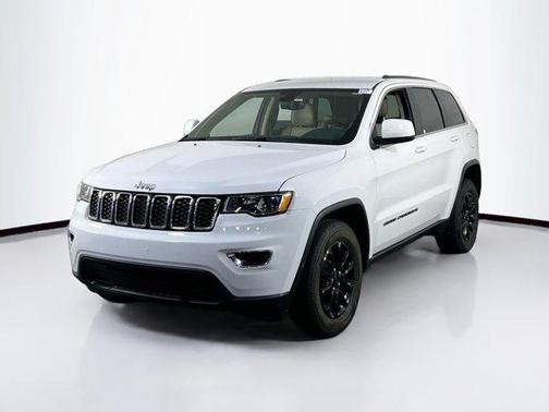 2022 Jeep Grand Cherokee Laredo