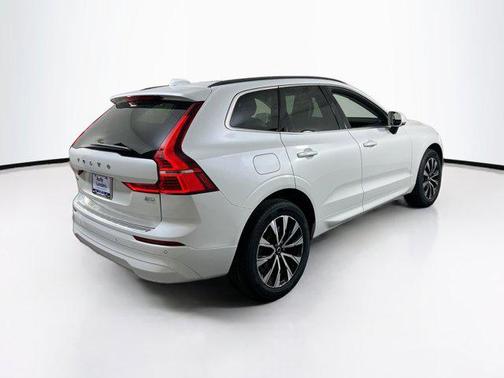 2023 Volvo XC60 B5 Core