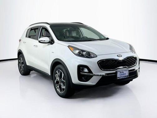 Snow White Pearl 2022 Kia Sportage EX
