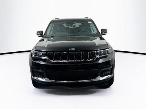 Diamond Black Crystal Pearlcoat 2023 Jeep Grand Cherokee L Limited