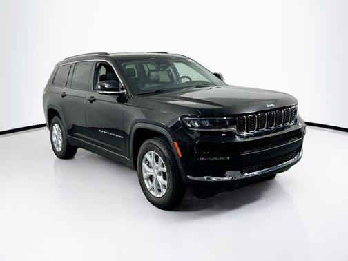 Diamond Black Crystal Pearlcoat 2023 Jeep Grand Cherokee L Limited