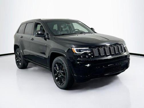 2022 Jeep Grand Cherokee Laredo