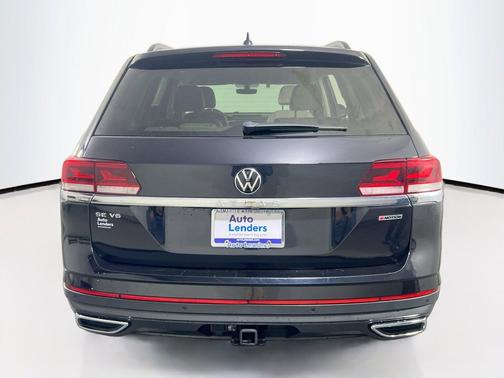 Deep Black Pearl 2022 Volkswagen Atlas 3.6L SE w/Technology
